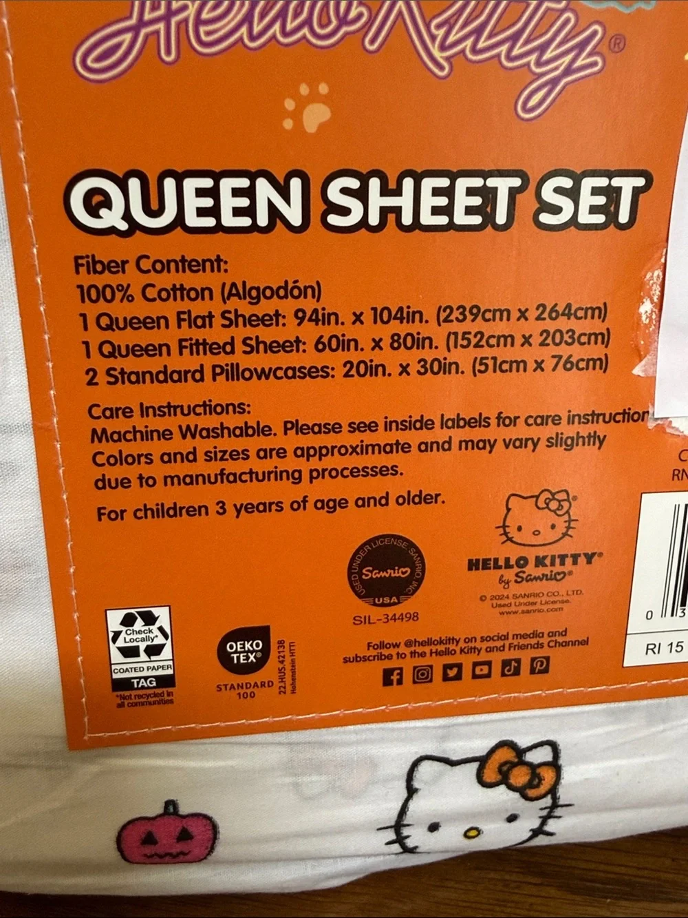 Hello Kitty Queen Halloween Sheet Set – White with Orange & Pink/purple Accents.